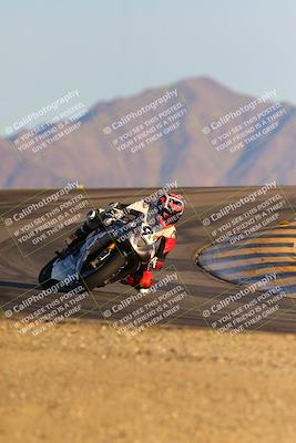 media/Dec-16-2023-CVMA (Sat) [[bb38a358a2]]/Race 13 Amateur Supersport Middleweight/